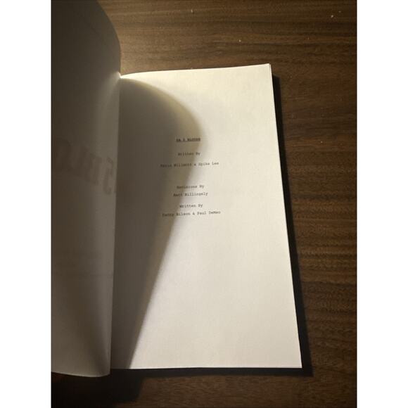 DA 5 Bloods Screenplay Paperback Book For Your Consideration - Picture 2 of 3